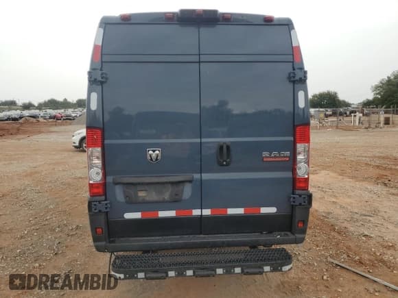 ✅ 2021 Ram ProMaster Cargo • VIN: 3C6MRVJG2ME586687 • Lot: 96631605. Listed on Copart with 56,505 mi. Free auction sales archive from the USA and detailed vehicle history report at DreamBid. Image 6.