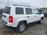 ✅ 2014 Jeep Patriot Sport • VIN: 1C4NJPBA8ED589445 • Lot: 43471565. Listed on IAAI with 92,938 mi. Free auction sales archive from the USA and detailed vehicle history report at DreamBid. Image 4.