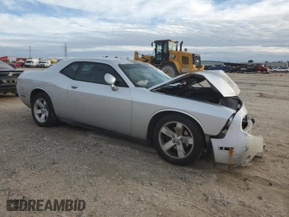✅ 2012 Dodge Challenger SXT • VIN: 2C3CDYAG2CH217646 • Lot: 83712094. Wystawiony na Copart z przebiegiem 108 908 mil. Bezpłatny archiwum sprzedaży aukcyjnych z USA i szczegółowy raport historii pojazdu na DreamBid. Zdjęcie 4.