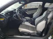 ✅ 2014 Hyundai Genesis Coupe Premium • VIN: KMHHT6KD7EU119821 • Lot: 70093934. Wystawiony na Copart z przebiegiem 87 288 mil. Bezpłatny archiwum sprzedaży aukcyjnych z USA i szczegółowy raport historii pojazdu na DreamBid. Zdjęcie 7.