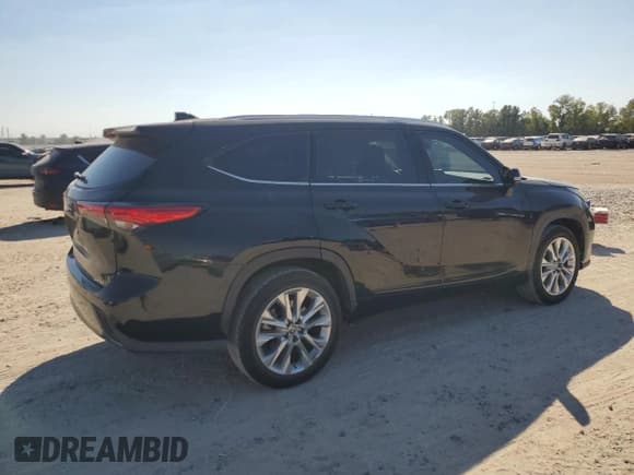 ✅ 2022 Toyota Highlander Limited • VIN: 5TDYZRAH9NS548326 • Лот: 86885985. Опубликован ранее на Copart с пробегом 35 338 миль. Бесплатный доступ к архиву аукционных продаж из США и подробный отчёт об истории автомобиля на DreamBid. Изображение 3.