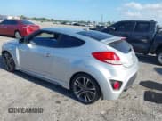 ✅ 2016 Hyundai Veloster Turbo • VIN: KMHTC6AE4GU303847 • Lot: 42113605. Wystawiony na IAAI z przebiegiem 130 416 mil. Bezpłatny archiwum sprzedaży aukcyjnych z USA i szczegółowy raport historii pojazdu na DreamBid. Zdjęcie 3.