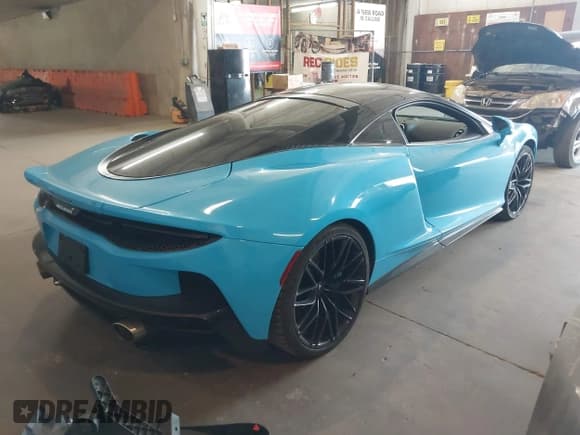 ✅ 2023 McLaren GT • VIN: SBM22GCA4PW002624 • Lot: 42566924. Wystawiony na IAAI z przebiegiem 23 790 mil. Bezpłatny archiwum sprzedaży aukcyjnych z USA i szczegółowy raport historii pojazdu na DreamBid. Zdjęcie 4.