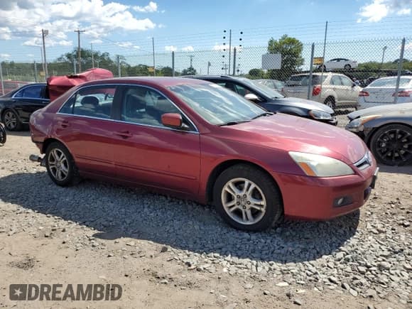 ✅ 2006 Honda Accord LX SE • VIN: 1HGCM56326A085802 • Lot: 70375245. Listed on Copart with 260,851 mi. Free auction sales archive from the USA and detailed vehicle history report at DreamBid. Image 4.
