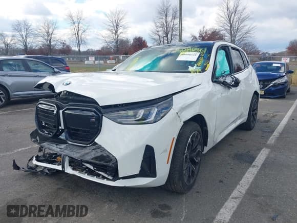 ✅ 2025 BMW X3 M50 xDrive • VIN: 5UX73GP08S9Y30145 • Lot: 40990328. Listed on IAAI with 1,418 mi. Free auction sales archive from the USA and detailed vehicle history report at DreamBid. Image 17.