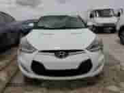 2012 Hyundai Veloster w/Red Int z VIN KMHTC6AD4CU055889, wystawiony jako Copart lot #62264394 z przebiegiem 138 504 mil mil oraz Szkoda całkowita • Salvage title. Historia ofert i sprzedaży dostępna na DreamBid. Obrazek 5.