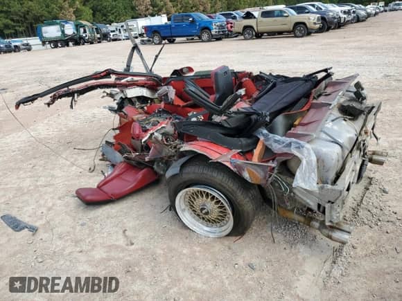 1987 Chevrolet Corvette z VIN 1G1YY3183H5127351, wystawiony jako Copart lot #72077725 z przebiegiem Nie podano mil oraz Szkoda całkowita • Salvage title. Historia ofert i sprzedaży dostępna na DreamBid. Obrazek 2.