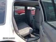 ✅ 1999 Mercury Mountaineer • VIN: 4M2ZU52E4XUJ30796 • Лот: 42925134. Опубликован ранее на IAAI с пробегом 302 669 миль. Бесплатный доступ к архиву аукционных продаж из США и подробный отчёт об истории автомобиля на DreamBid. Изображение 8.