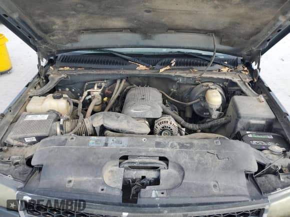 2007 Chevrolet Silverado 1500 LT1 with VIN 1GCEC19V07Z186582, listed as a Copart auction lot 82624535 with 204,867 mi miles and Salvage title. Bid and sale history available at DreamBid. Image 11.