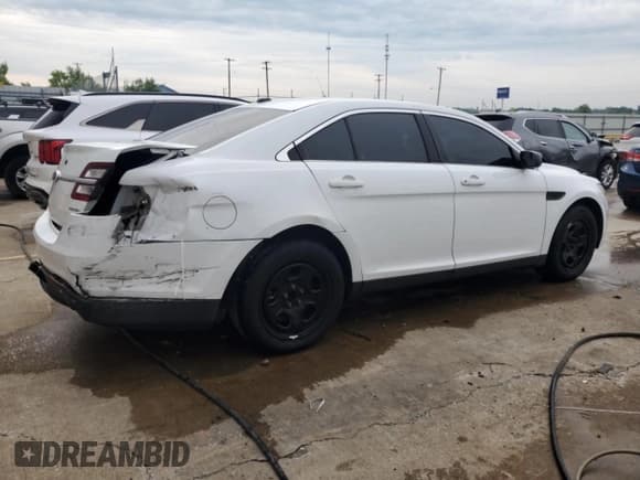 ✅ 2014 Ford Police Interceptor • VIN: 1FAHP2L8XEG107119 • Лот: 60041845. Опубликован ранее на Copart с пробегом 125 584 миль. Бесплатный доступ к архиву аукционных продаж из США и подробный отчёт об истории автомобиля на DreamBid. Изображение 3.