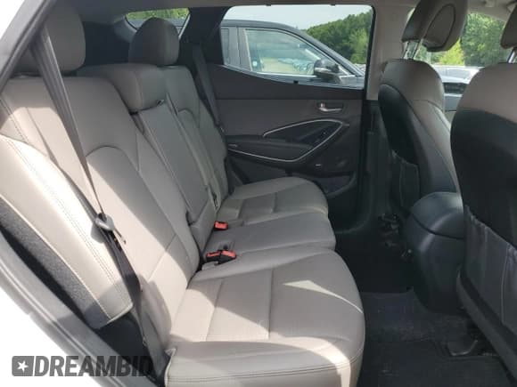 ✅ 2017 Hyundai Santa Fe 2.4L • VIN: 5XYZU3LB0HG413777 • Лот: 63294454. Опубликован ранее на Copart с пробегом 65 086 миль. Бесплатный доступ к архиву аукционных продаж из США и подробный отчёт об истории автомобиля на DreamBid. Изображение 10.