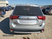 ✅ 2018 Mitsubishi Outlander SE • VIN: JA4AD3A32JZ010328 • Lot: 87104415. Wystawiony na Copart z przebiegiem 56 466 mil. Bezpłatny archiwum sprzedaży aukcyjnych z USA i szczegółowy raport historii pojazdu na DreamBid. Zdjęcie 6.