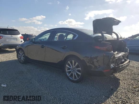 ✅ 2020 Mazda 3 S Carbon Edition • VIN: JM1BPBCM9L1148869 • Лот: 56926325. Опубликован ранее на Copart с пробегом 37 941 миль. Бесплатный доступ к архиву аукционных продаж из США и подробный отчёт об истории автомобиля на DreamBid. Изображение 2.