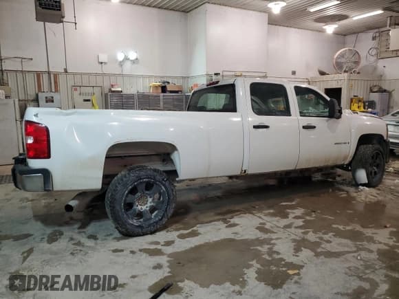✅ 2009 Chevrolet Silverado 2500HD Work Truck • VIN: 1GCHK43619F177431 • Lot: 81702024. Wystawiony na Copart z przebiegiem 234 475 mil. Bezpłatny archiwum sprzedaży aukcyjnych z USA i szczegółowy raport historii pojazdu na DreamBid. Zdjęcie 3.
