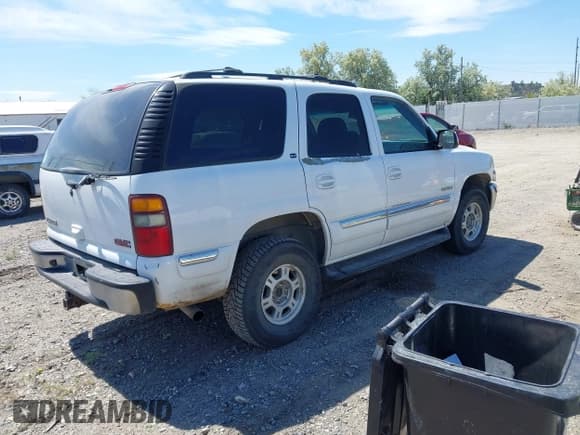 ✅ 2001 GMC Yukon SLT • VIN: 1GKEK13TX1R218315 • Lot: 42448454. Wystawiony na IAAI z przebiegiem 290 859 mil. Bezpłatny archiwum sprzedaży aukcyjnych z USA i szczegółowy raport historii pojazdu na DreamBid. Zdjęcie 4.