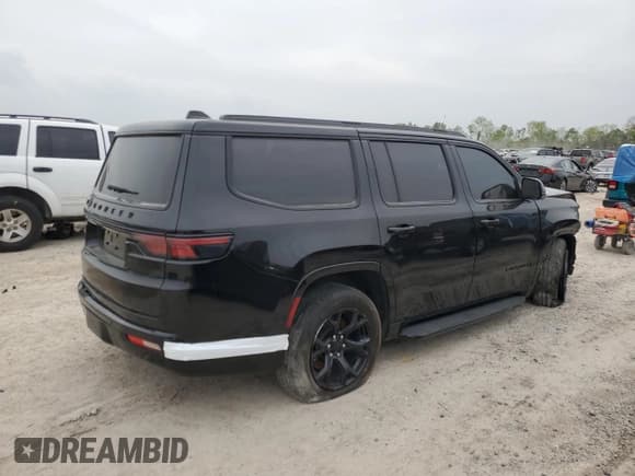 ✅ 2024 Jeep Wagoneer Series II • VIN: 1C4SJVBP5RS134324 • Лот: 49323295. Опубликован ранее на Copart с пробегом Не указан. Бесплатный доступ к архиву аукционных продаж из США и подробный отчёт об истории автомобиля на DreamBid. Изображение 3.