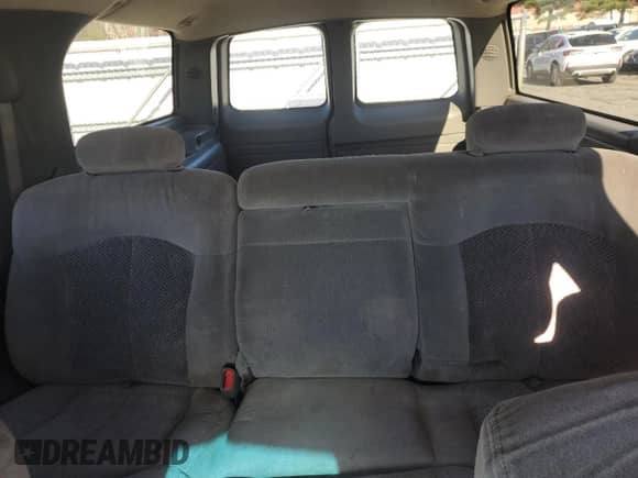 2002 Chevrolet Suburban LT с VIN 1GNFK16Z72J174278, выставлен на аукционе Copart как лот 80516684 с пробегом 220 100 миль миль и Чистый • Clean title. История ставок и продаж доступна на DreamBid. Изображение 10.