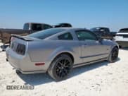 ✅ 2006 Ford Mustang GT Deluxe • VIN: 1ZVFT82H965140639 • Lot: 57632555. Listed on Copart with 220,277 mi. Free auction sales archive from the USA and detailed vehicle history report at DreamBid. Image 3.