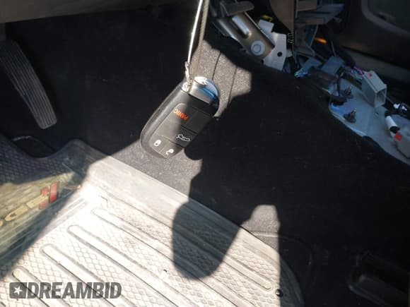 ✅ 2019 Dodge Charger Police • VIN: 2C3CDXKT2KH647925 • Lot: 42949186. Listed on IAAI with 120,914 mi. Free auction sales archive from the USA and detailed vehicle history report at DreamBid. Image 11.