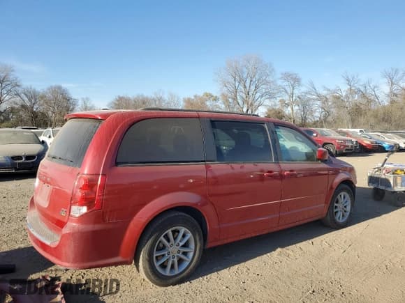 ✅ 2015 Dodge Grand Caravan SXT • VIN: 2C4RDGCG0FR718448 • Lot: 92817735. Listed on Copart with 176,474 mi. Free auction sales archive from the USA and detailed vehicle history report at DreamBid. Image 3.