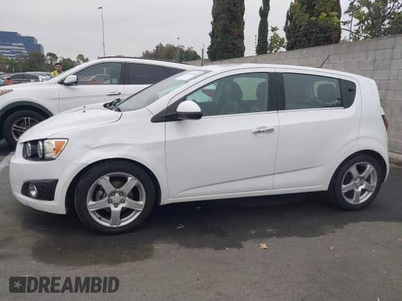 2016 Chevrolet Sonic LTZ с VIN 1G1JE6SB7G4137309, выставлен на аукционе IAAI как лот 42712945 с пробегом 101 103 миль миль и . История ставок и продаж доступна на DreamBid. Изображение 14.