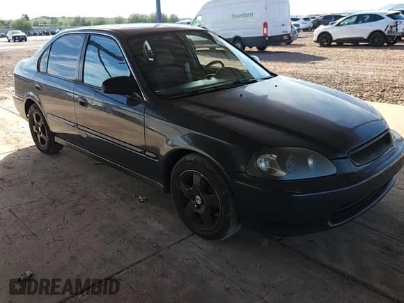 ✅ 1997 Honda Civic LX • VIN: 2HGEJ6679VH528313 • Лот: 92615775. Опубликован ранее на Copart с пробегом 123 773 миль. Бесплатный доступ к архиву аукционных продаж из США и подробный отчёт об истории автомобиля на DreamBid. Изображение 13.