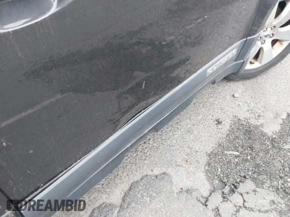 ✅ 2012 Subaru Outback Limited • VIN: 4S4BRDLC3C2263826 • Lot: 42408483. Listed on IAAI with 201,000 mi. Free auction sales archive from the USA and detailed vehicle history report at DreamBid. Image 6.