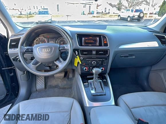 ✅ 2015 Audi Q5 Premium • VIN: WA1CFAFP1FA046486 • Lot: 94528975. Listed on Copart with 146,058 mi. Free auction sales archive from the USA and detailed vehicle history report at DreamBid. Image 9.