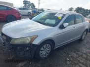 ✅ 2012 Honda Accord LX • VIN: 1HGCP2F35CA100536 • Lot: 43267227. Wystawiony na IAAI z przebiegiem 185 737 mil. Bezpłatny archiwum sprzedaży aukcyjnych z USA i szczegółowy raport historii pojazdu na DreamBid. Zdjęcie 17.