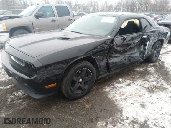 ✅ 2010 Dodge Challenger SE • VIN: 2B3CJ4DV3AH109316 • Lot: 41315941. Wystawiony na IAAI z przebiegiem 102 566 mil. Bezpłatny archiwum sprzedaży aukcyjnych z USA i szczegółowy raport historii pojazdu na DreamBid. Zdjęcie 17.