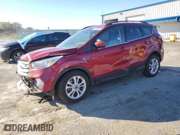 ✅ 2018 Ford Escape SE • VIN: 1FMCU9GD6JUD18905 • Lot: 89444695. Wystawiony na Copart z przebiegiem 120 268 mil. Bezpłatny archiwum sprzedaży aukcyjnych z USA i szczegółowy raport historii pojazdu na DreamBid. Zdjęcie 1.
