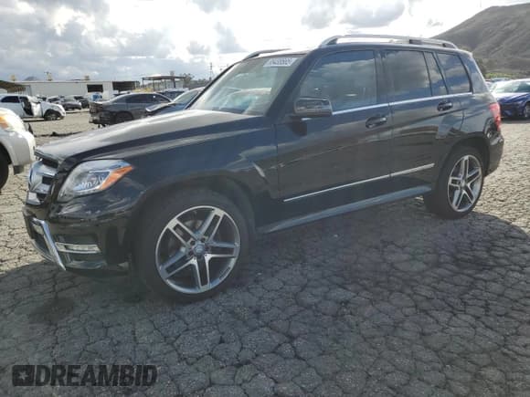 ✅ 2015 Mercedes-Benz GLK 350 • VIN: WDCGG5HB3FG358877 • Лот: 85438565. Опубликован ранее на Copart с пробегом 103 992 миль. Бесплатный доступ к архиву аукционных продаж из США и подробный отчёт об истории автомобиля на DreamBid. Изображение 1.