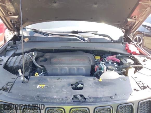 ✅ 2021 Jeep Compass Latitude • VIN: 3C4NJDBB4MT555101 • Lot: 42086222. Listed on IAAI with 45,785 mi. Free auction sales archive from the USA and detailed vehicle history report at DreamBid. Image 10.