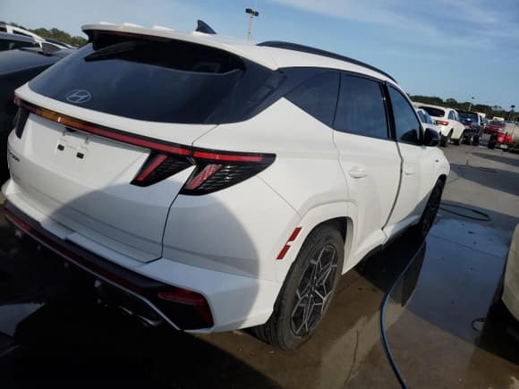 ✅ 2022 Hyundai Tucson N Line • VIN: KM8JF3AE1NU159202 • Lot: 73882714. Wystawiony na Copart z przebiegiem Nie podano. Bezpłatny archiwum sprzedaży aukcyjnych z USA i szczegółowy raport historii pojazdu na DreamBid. Zdjęcie 3.