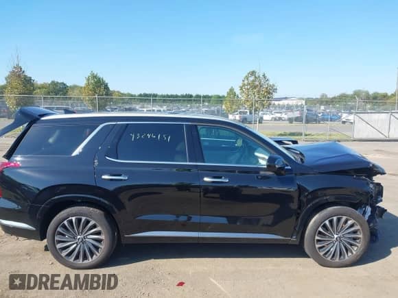 2024 Hyundai Palisade Calligraphy с VIN KM8R7DGE5RU791736, выставлен на аукционе IAAI как лот 43246151 с пробегом 9 939 миль миль и . История ставок и продаж доступна на DreamBid. Изображение 13.