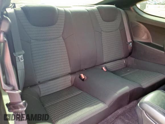 ✅ 2013 Hyundai Genesis Coupe 2.0T • VIN: KMHHT6KD6DU098698 • Lot: 85586015. Listed on Copart with 104,734 mi. Free auction sales archive from the USA and detailed vehicle history report at DreamBid. Image 10.