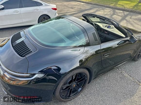 ✅ 2022 Porsche 911 4S • VIN: WP0BB2A98NS232126 • Lot: 96780785. Listed on Copart with 1,484 mi. Free auction sales archive from the USA and detailed vehicle history report at DreamBid. Image 14.