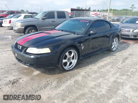 ✅ 2000 Ford Mustang • VIN: 1FAFP4048YF130056 • Lot: 42844380. Listed on IAAI with 257,800 mi. Free auction sales archive from the USA and detailed vehicle history report at DreamBid. Image 2.