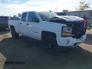 ✅ 2017 Chevrolet Silverado 1500 LT • VIN: 1GCVKREC9HZ267541 • Lot: 43334191. Wystawiony na IAAI z przebiegiem 192 018 mil. Bezpłatny archiwum sprzedaży aukcyjnych z USA i szczegółowy raport historii pojazdu na DreamBid. Zdjęcie 1.