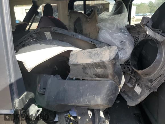 ✅ 2021 Jeep Wrangler Unlimited Sport S • VIN: 1C4HJXDN7MW592904 • Lot: 42833775. Listed on Copart with Not provided. Free auction sales archive from the USA and detailed vehicle history report at DreamBid. Image 13.