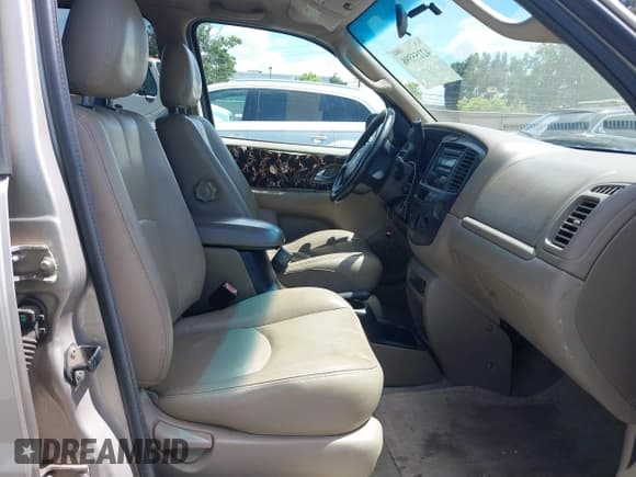 ✅ 2002 Mazda Tribute LX • VIN: 4F2YU09172KM36435 • Lot: 42255598. Wystawiony na IAAI z przebiegiem 120 860 mil. Bezpłatny archiwum sprzedaży aukcyjnych z USA i szczegółowy raport historii pojazdu na DreamBid. Zdjęcie 5.