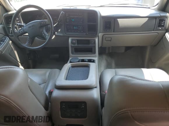 ✅ 2004 GMC Yukon SLT • VIN: 1GKEK13Z84R287013 • Lot: 59140025. Listed on Copart with 142,775 mi. Free auction sales archive from the USA and detailed vehicle history report at DreamBid. Image 8.