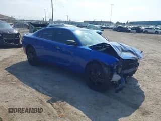 2018 Dodge Charger Police z VIN 2C3CDXKT8JH330259, wystawiony jako IAAI lot #42268565 z przebiegiem 154 950 mil mil oraz . Historia ofert i sprzedaży dostępna na DreamBid. Obrazek 1.