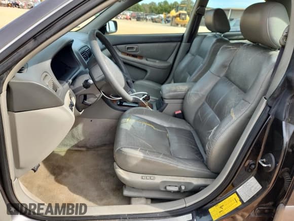 ✅ 2000 Lexus ES 300 • VIN: JT8BF28G5Y0277239 • Lot: 89916145. Wystawiony na Copart z przebiegiem 280 303 mil. Bezpłatny archiwum sprzedaży aukcyjnych z USA i szczegółowy raport historii pojazdu na DreamBid. Zdjęcie 7.