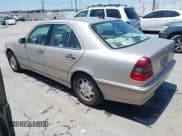 ✅ 2000 Mercedes-Benz C 230 Kompressor • VIN: WDBHA24G1YA812740 • Lot: 42655424. Wystawiony na IAAI z przebiegiem 227 815 mil. Bezpłatny archiwum sprzedaży aukcyjnych z USA i szczegółowy raport historii pojazdu na DreamBid. Zdjęcie 3.