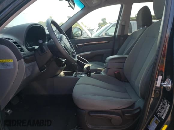 ✅ 2011 Hyundai Santa Fe GLS • VIN: 5XYZG4AG1BG035732 • Lot: 69041484. Listed on Copart with 177,215 mi. Free auction sales archive from the USA and detailed vehicle history report at DreamBid. Image 7.
