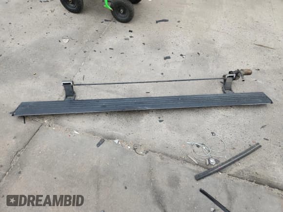 ✅ 2015 Ford Expedition Max Limited • VIN: 1FMJK2AT6FEF08645 • Lot: 81501055. Wystawiony na Copart z przebiegiem 135 301 mil. Bezpłatny archiwum sprzedaży aukcyjnych z USA i szczegółowy raport historii pojazdu na DreamBid. Zdjęcie 13.