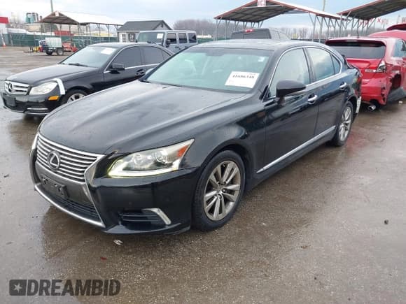 ✅ 2015 Lexus LS 460 • VIN: JTHCL5EF5F5024805 • Lot: 41686348. Listed on IAAI with 60,841 mi. Free auction sales archive from the USA and detailed vehicle history report at DreamBid. Image 17.