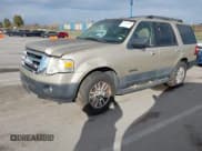 ✅ 2007 Ford Expedition XLT • VIN: 1FMFU16527LA82504 • Lot: 43674004. Listed on IAAI with 261,095 mi. Free auction sales archive from the USA and detailed vehicle history report at DreamBid. Image 2.