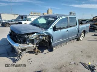 ✅ 2011 Nissan Titan SL • VIN: 1N6AA0ED8BN325026 • Lot: 70398545. Wystawiony na Copart z przebiegiem 99 251 mil. Bezpłatny archiwum sprzedaży aukcyjnych z USA i szczegółowy raport historii pojazdu na DreamBid. Zdjęcie 1.